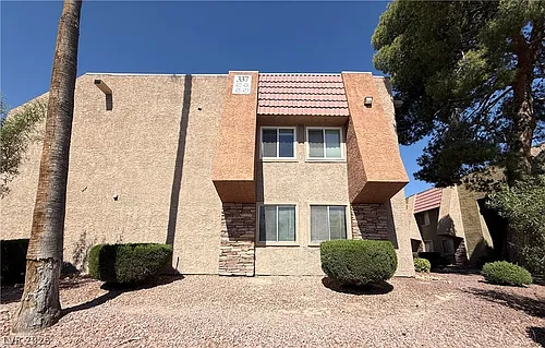 4431 Alexis Dr #423 Photo 1
