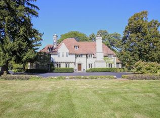 470 King Muir Rd, Lake Forest, IL 60045