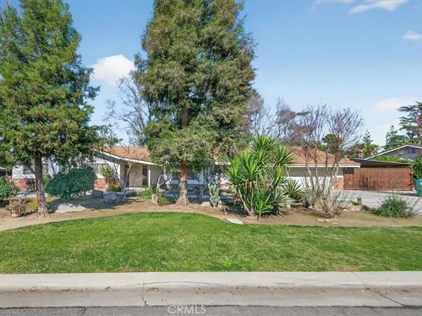 5867 E Club View Dr, Fresno, CA 93727
