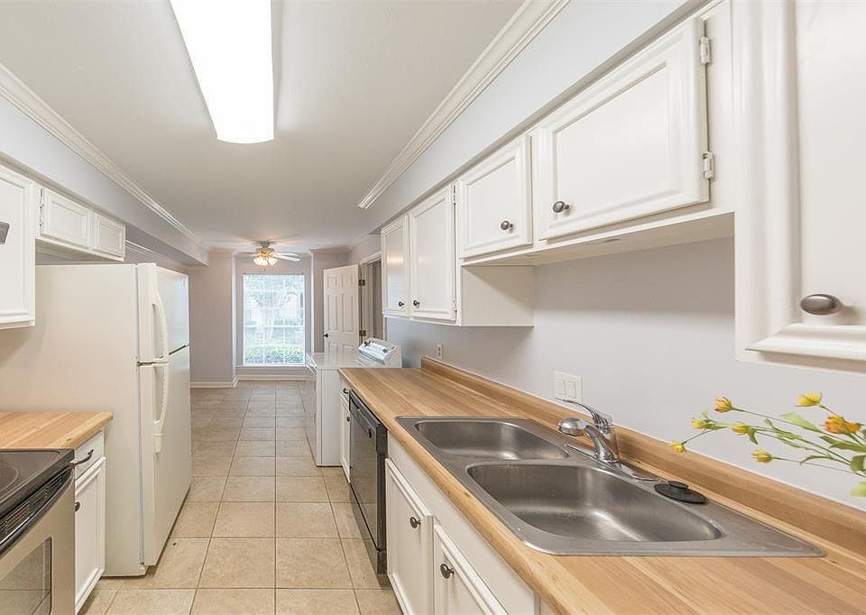 1st image of 13274 Trail Hollow Dr