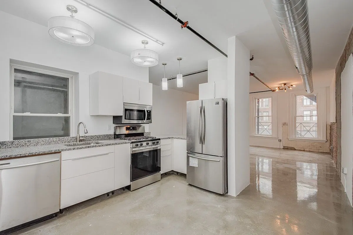 2 bed, 1.0 bath, 1200 sqft, $1,895 — Photo 3