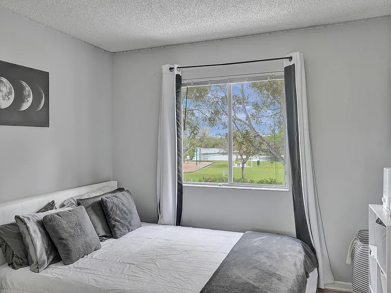 1488 SW 47th Ave — Photo 24