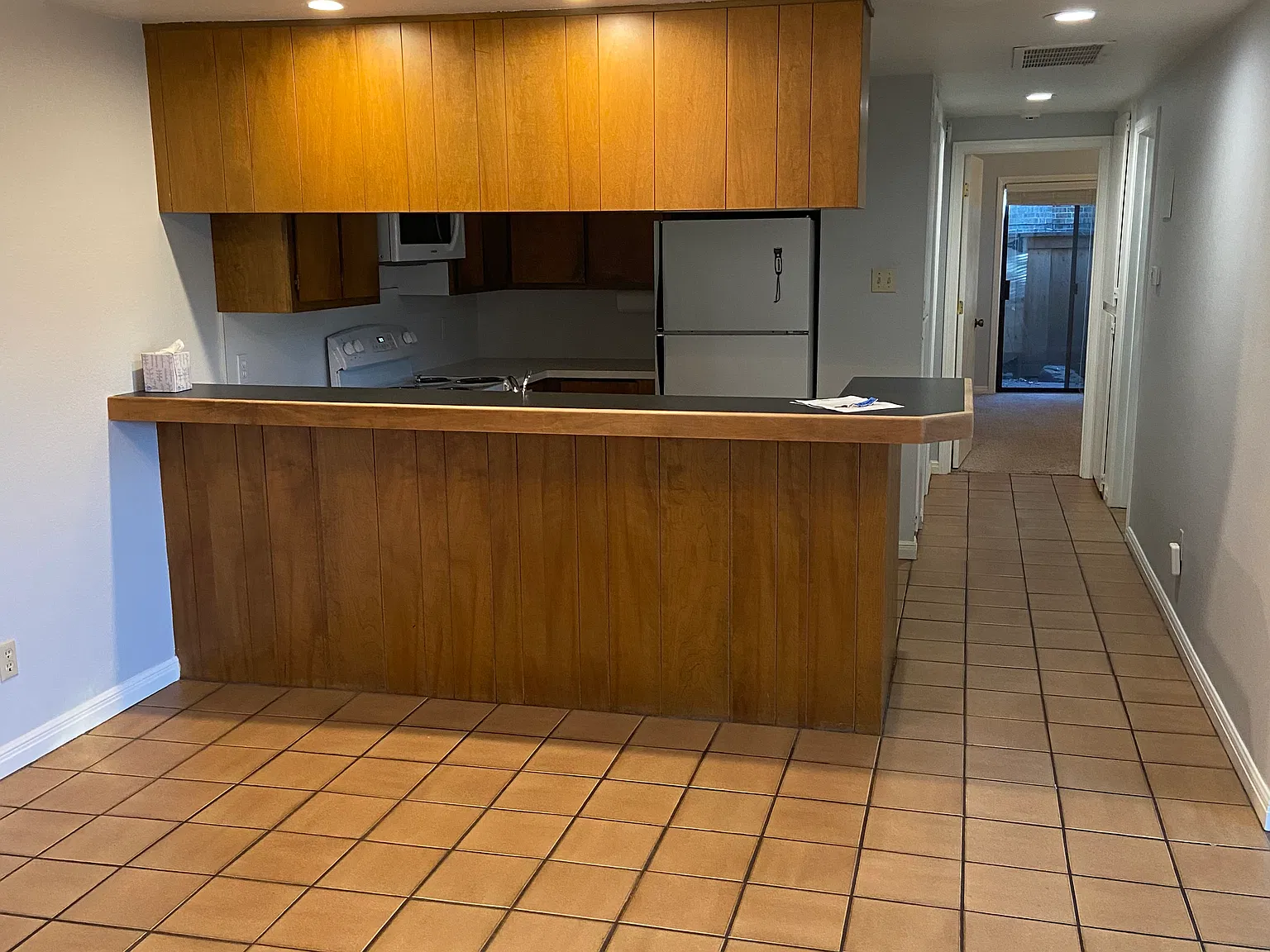 2 bed, 1184 sqft, $2,250 — Photo 2