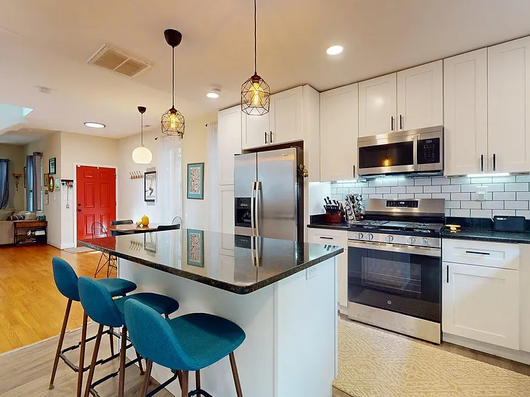1328 Morris Rd SE — Photo 14