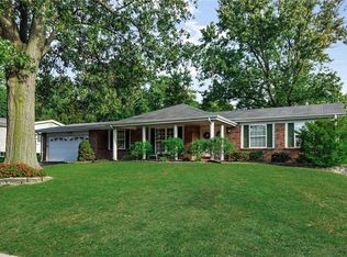 12127 Swan Lake Dr, Saint Louis, MO