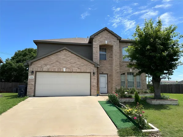 809 Pryor Dr, Arlington, TX 76001