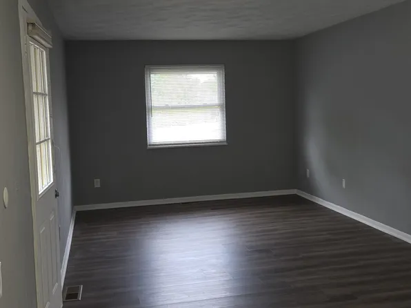 618 E 34th St, Lorain, OH 44055