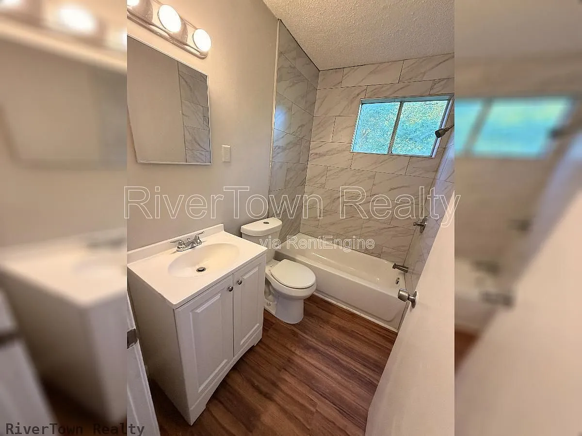2 bed, 1.0 bath, 969 sqft, $845 — Photo 4