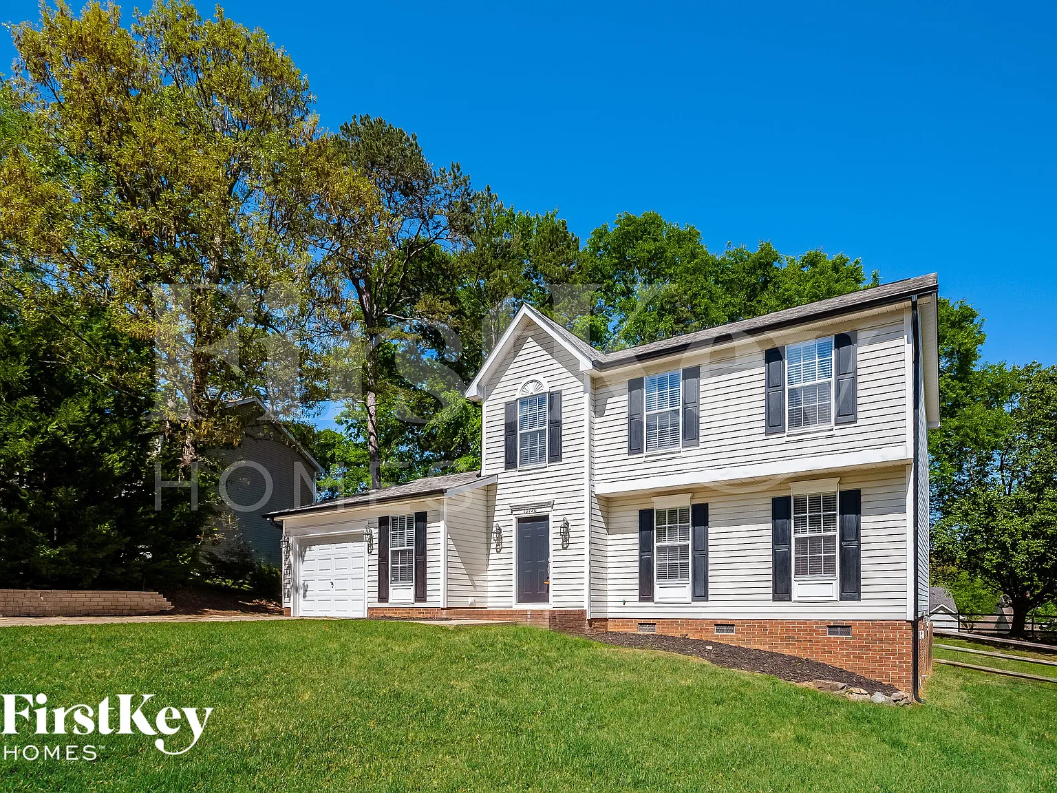 3 bed, 2.5 bath, 1838 sqft, $2,270 — Photo 2