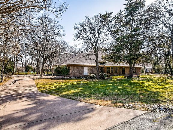 2nd image of 1025 Wildwood Ln