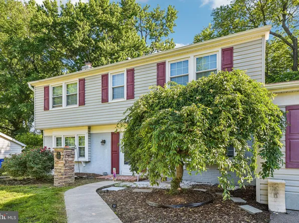 2225 Harwood Ln, Bowie, MD 20716