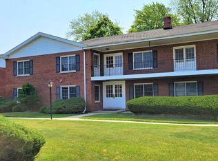 2820 Dundee Rd UNIT 10B, Northbrook, IL 60062