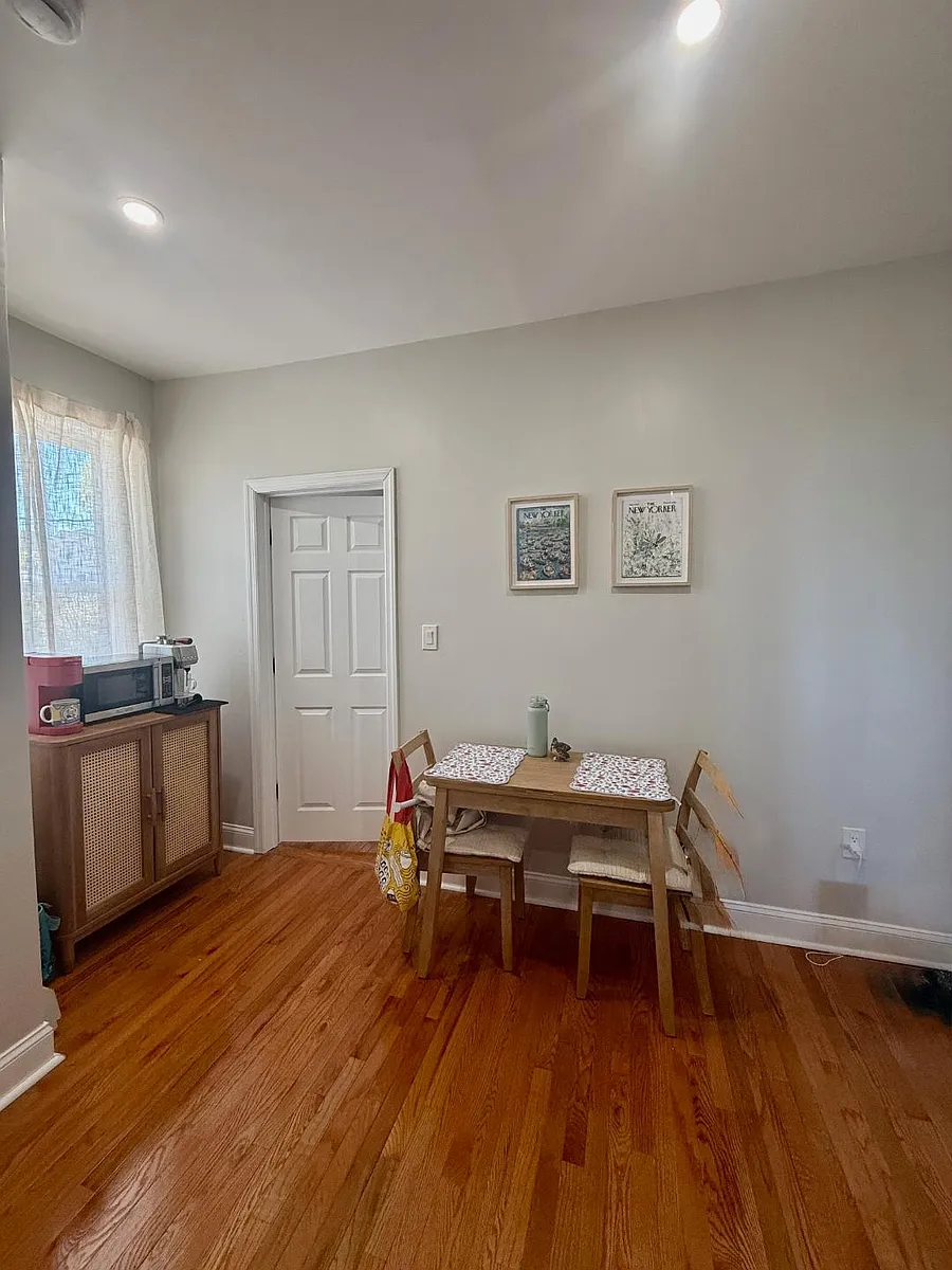 Dining nook - 129 Maple Ave #3
