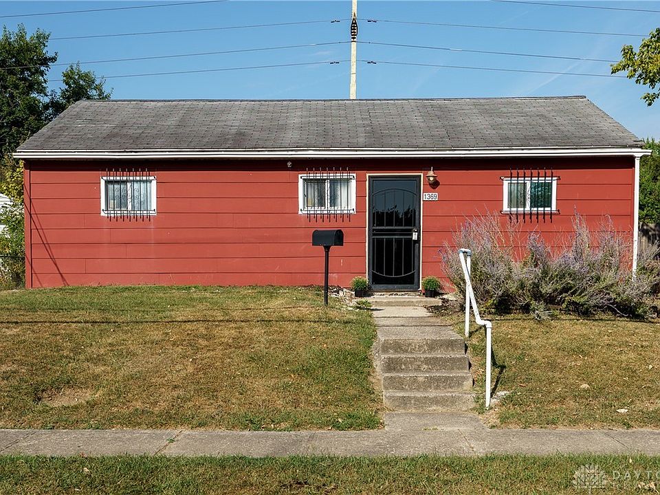 1st image of 1369 Courter St
