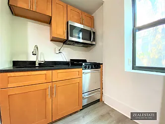 Rented by ZealEstate Group Inc