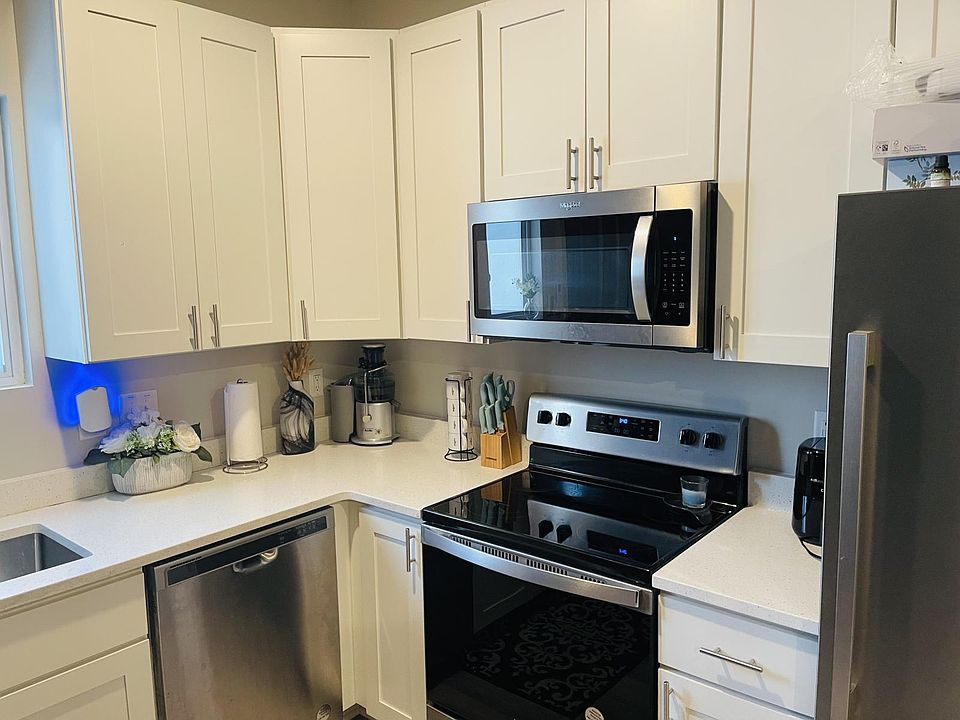 kitchen complete with everything!