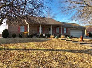 461 Hearthstone Ln, Henderson, KY 42420