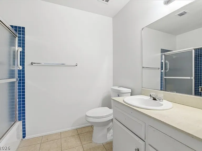 210 Greenbriar Townhouse Way — Photo 5