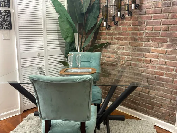 77 Crescent Avenue image 5 of 18