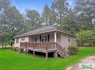 217 McLeod Dr, Swainsboro, GA 30401