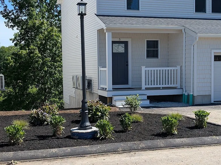 778 Main St #8 — Photo 3