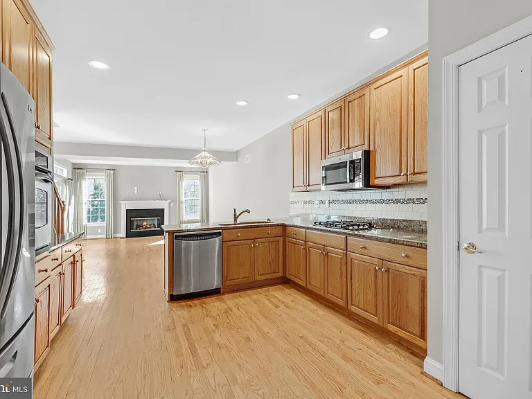 63 Old Barn Dr — Photo 10