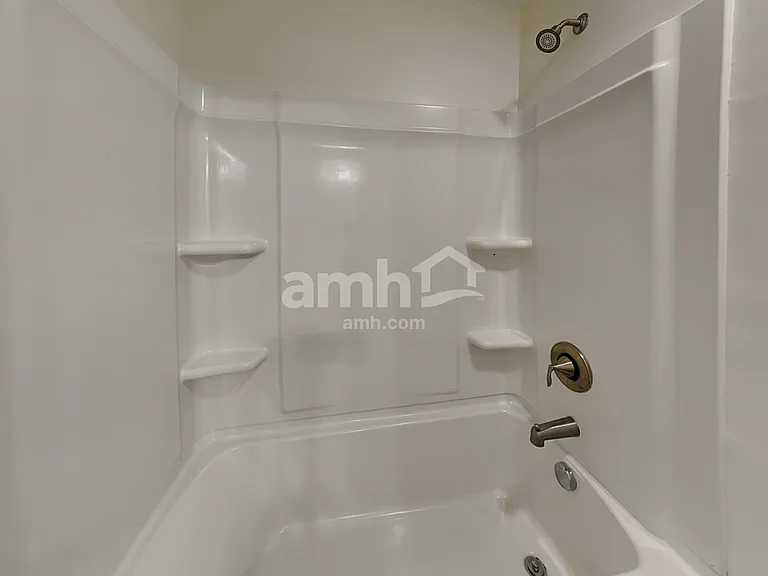 112 Pullen Dr — Photo 14