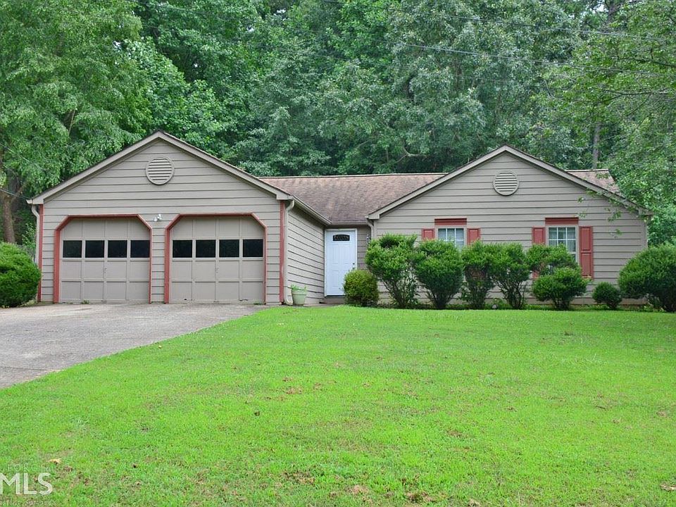 1st image of 605 Bluff Dr