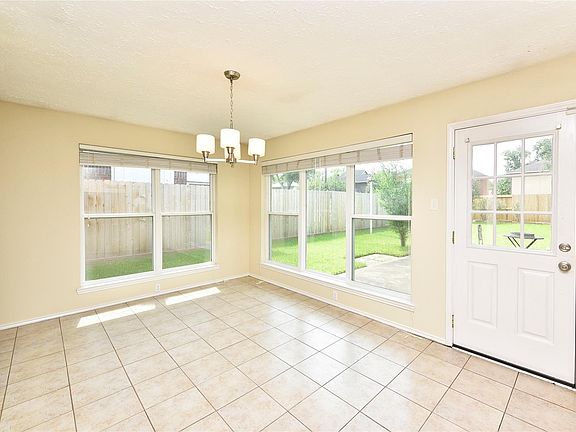 5th image of 3522 Pecan Point Dr