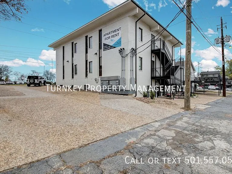 915 North St #3 — Photo 17