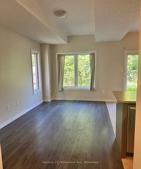 32 Arcadia Rd — Photo 4