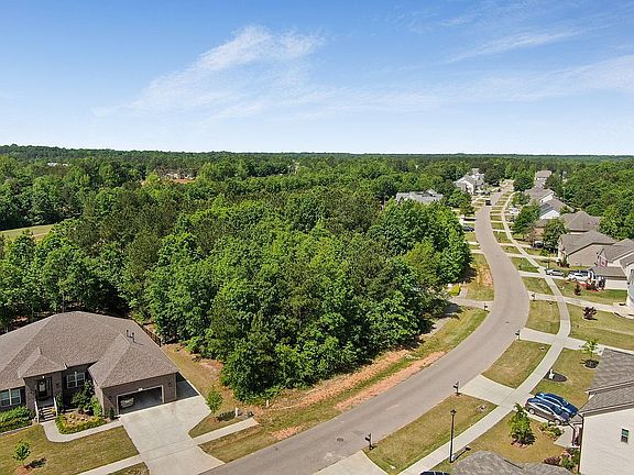 2nd image of 255 Long View Dr