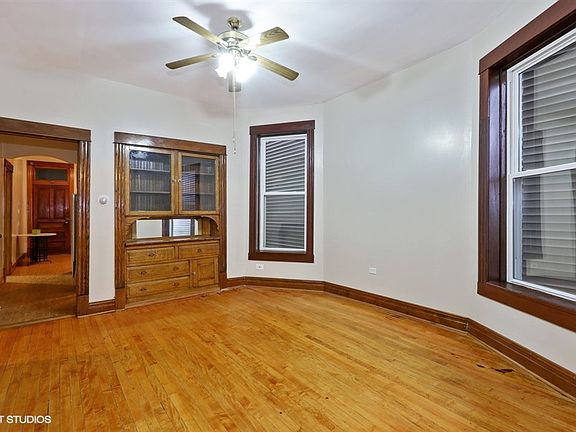 5th image of 3444 W Wrightwood Ave