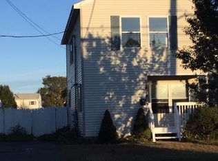674 Pembroke St, Bridgeport, CT 06608