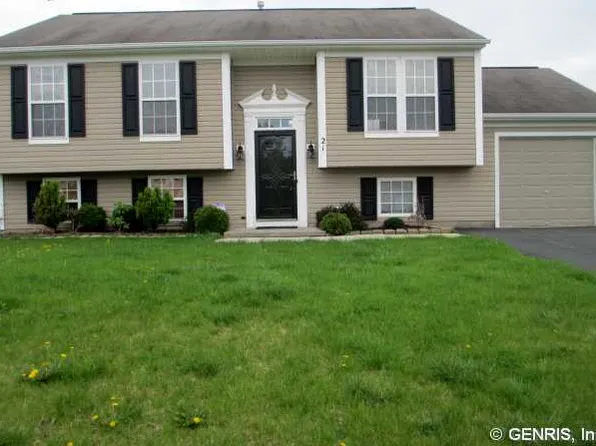21 Wendy Ln, Rochester, NY 14626