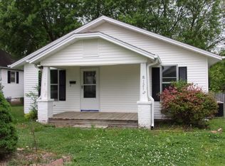 1212 Brown St, Paris, TN 38242