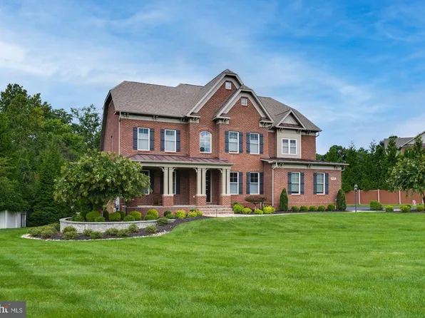 11626 Verna Dr, Oakton, VA 22124