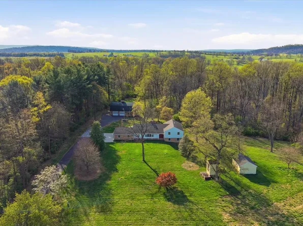 891 Payne Rd, Winchester, VA 22603