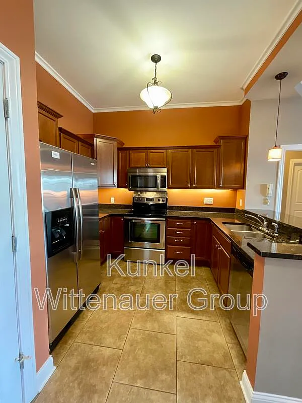 2 bed, 1.0 bath, 1000 sqft, $1,100 — Photo 4