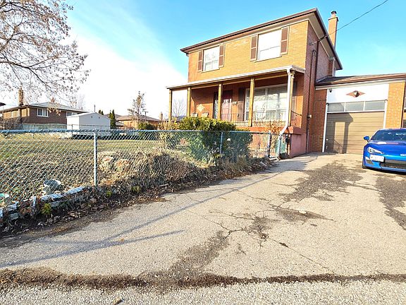 2nd image of 35 York St