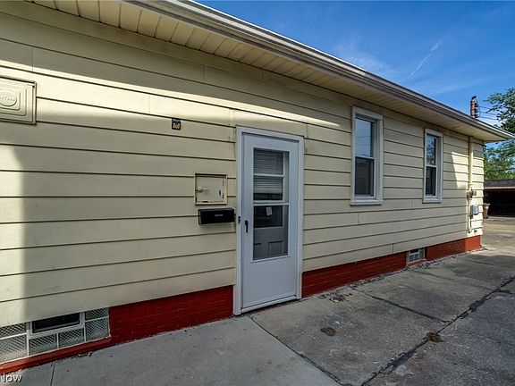 3rd image of 4407 Woodway Ave