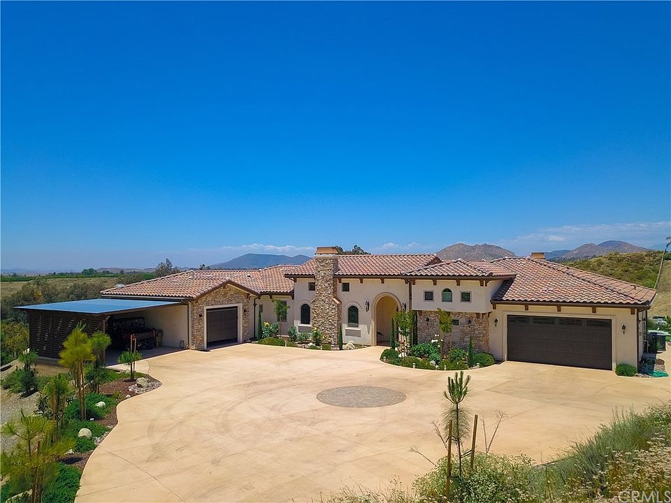 1st image of 37505 Via De Los Arboles