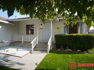 2113 Greenwood Dr, Bakersfield, CA 93306