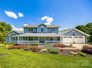 7 Forest Ridge Dr, Weaverville, NC 28787