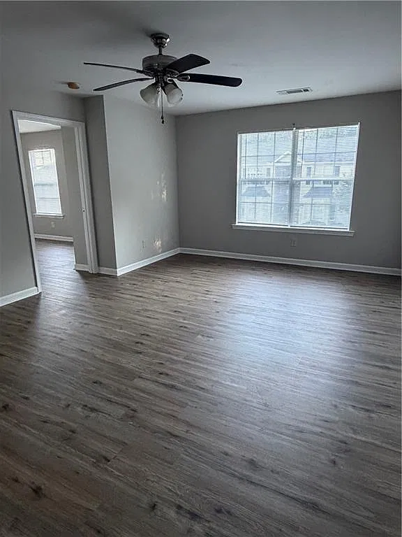 3 bed, 2.0 bath, 1250 sqft, $1,375 — Photo 1