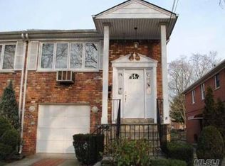 1721 Clintonville St, Whitestone, NY 11357