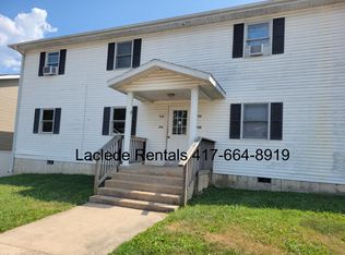 736 Parkhurst Dr, Lebanon, MO 65536