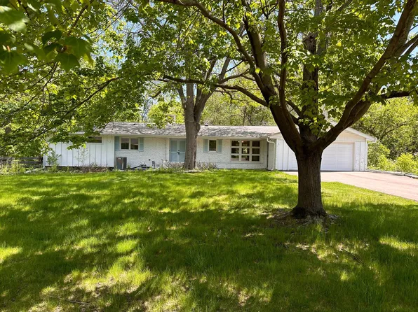 6 Westwood Dr N, Golden Valley, MN 55422