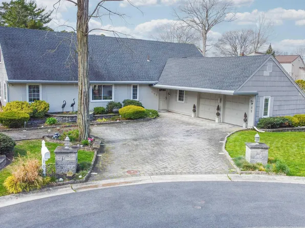 105 Birch Cir, Absecon, NJ 08201