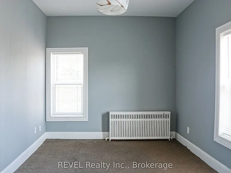 18 Clairmont St #3 — Photo 5